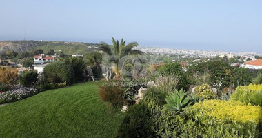 Five bedroom house for rent