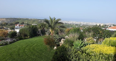 Five bedroom house for rent