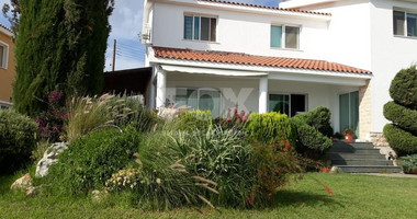 Five bedroom house for rent