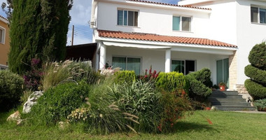 Five bedroom house for rent