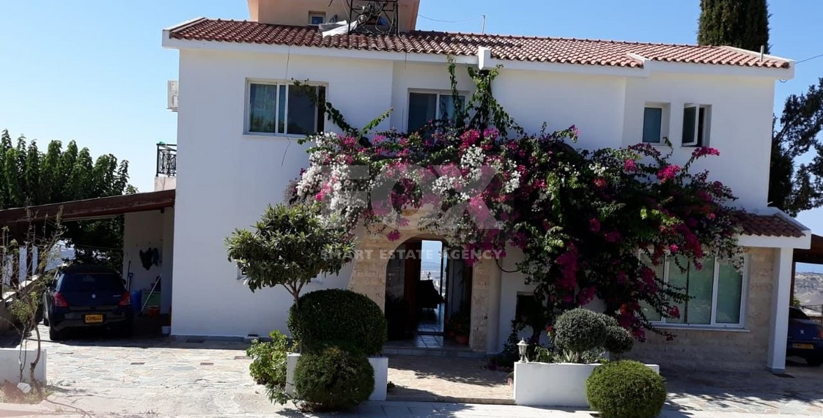 Five bedroom house for rent