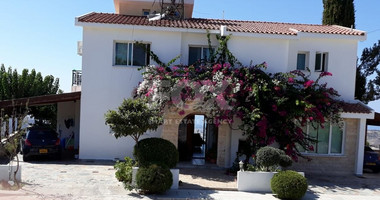 Five bedroom house for rent
