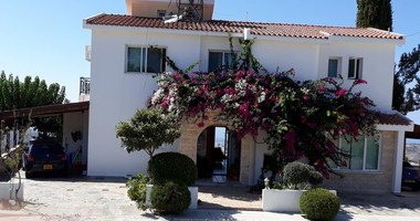 Five bedroom house for rent