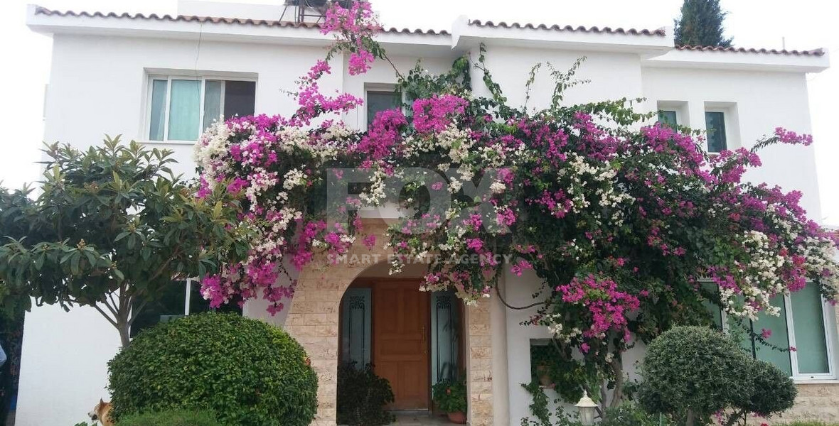 Five bedroom house for rent
