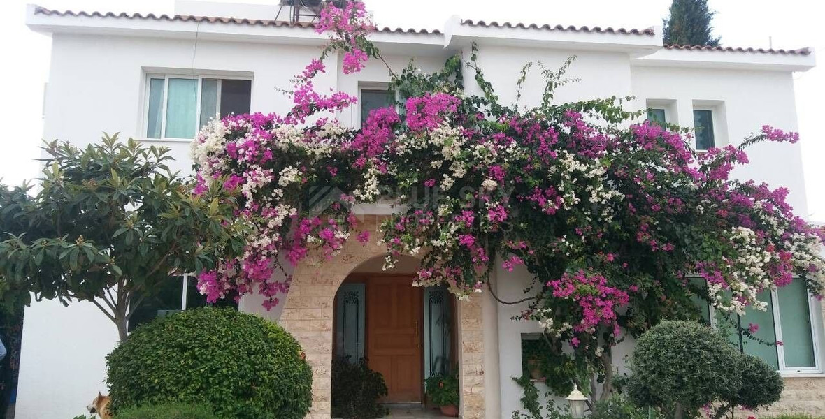 Five bedroom house for rent