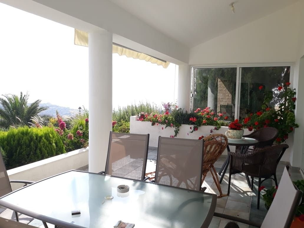 Casa 5 habitaciones 250 m² en Pafos, Chipre