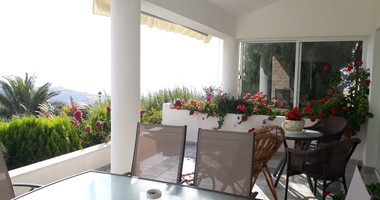 Five bedroom house for rent