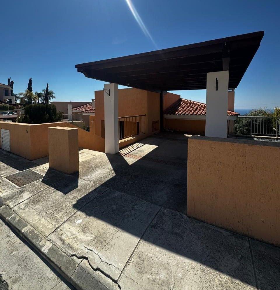 Mieszkanie 3 pokoi 156 m² Tremithousa, Cypr