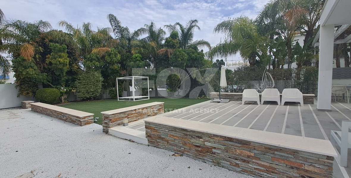 Five bedroom hidden gem by the sea, Governor's Beach, Limassol