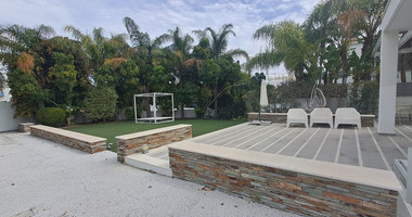 Five bedroom hidden gem by the sea, Governor's Beach, Limassol