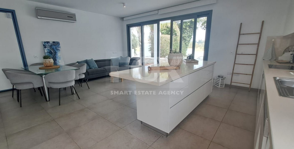 Five bedroom hidden gem by the sea, Governor's Beach, Limassol