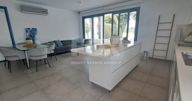 Five bedroom hidden gem by the sea, Governor's Beach, Limassol