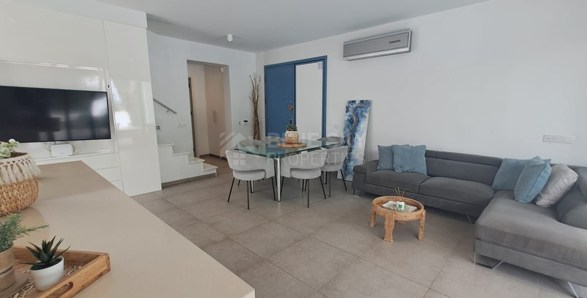 Five bedroom hidden gem by the sea, Governor's Beach, Limassol