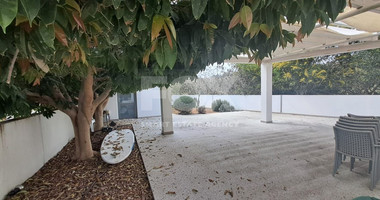 Five bedroom hidden gem by the sea, Governor's Beach, Limassol