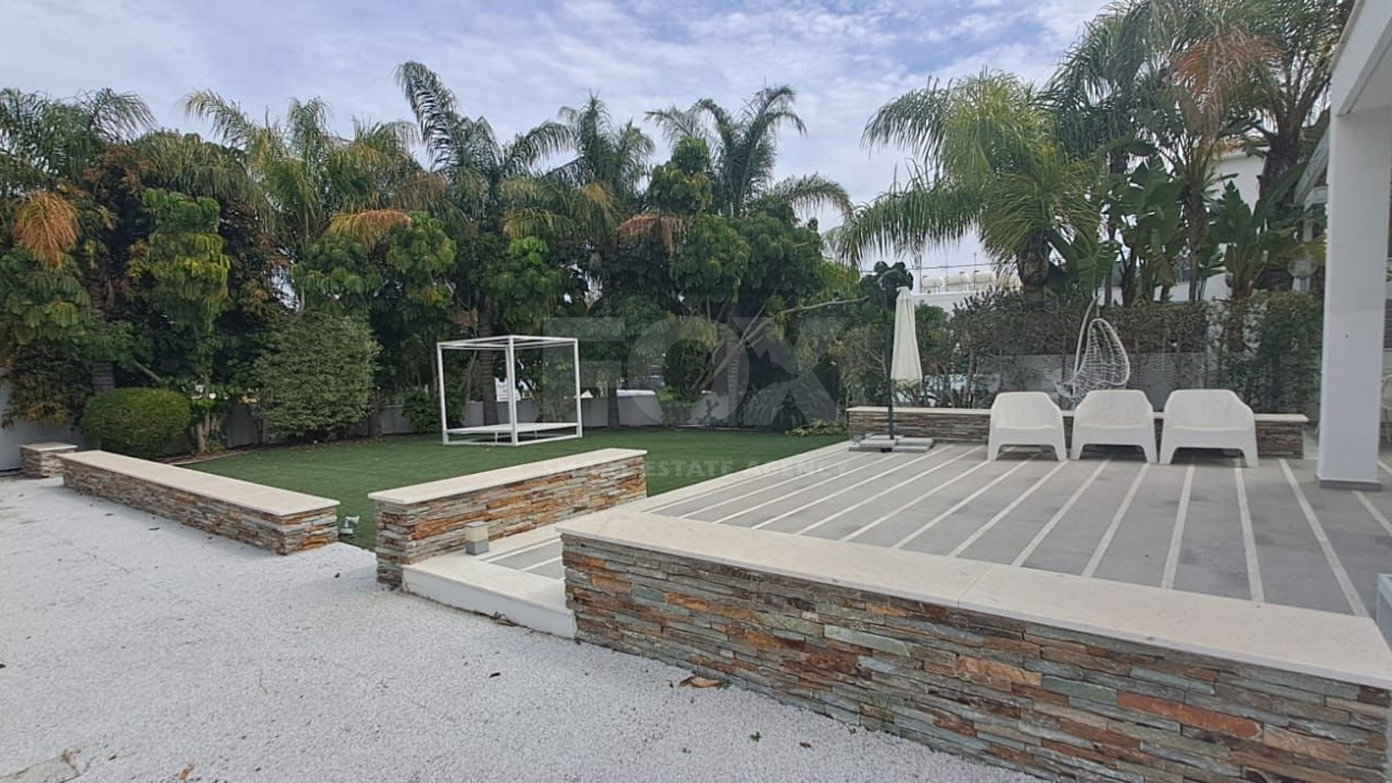 Five bedroom hidden gem by the sea, Governor's Beach, Limassol