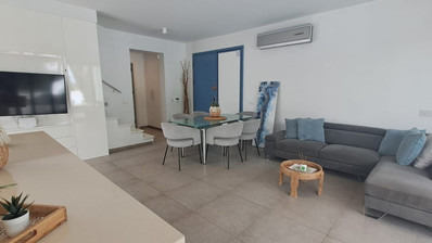 Five bedroom hidden gem by the sea, Governor's Beach, Limassol