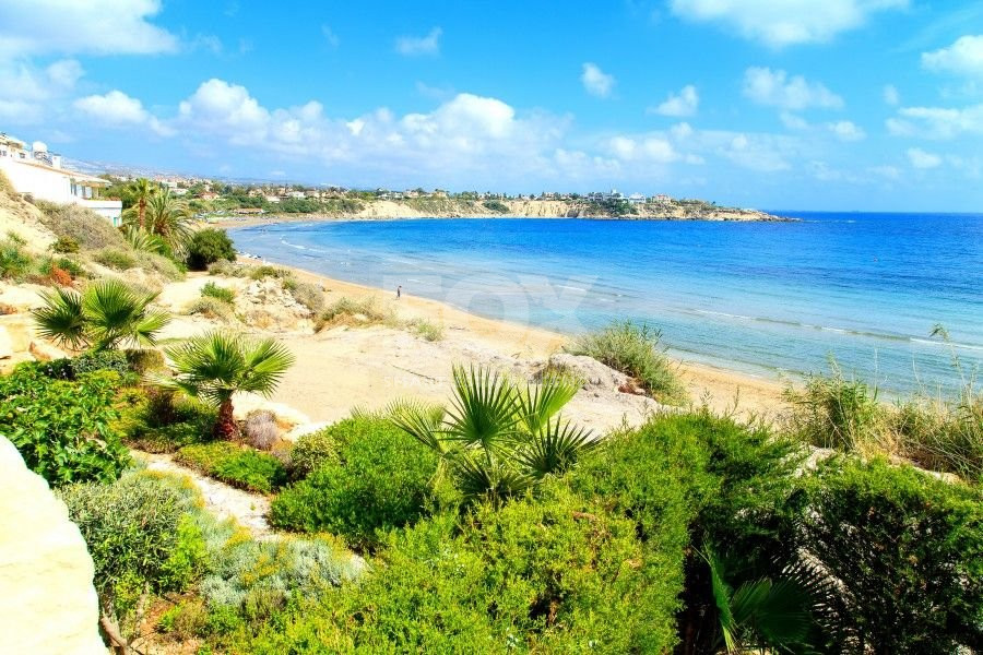 🌊 ULTRA-PRIME BEACHFRONT INVESTMENT – CHLORAKA, PAPHOS 🌊-FOR SALE