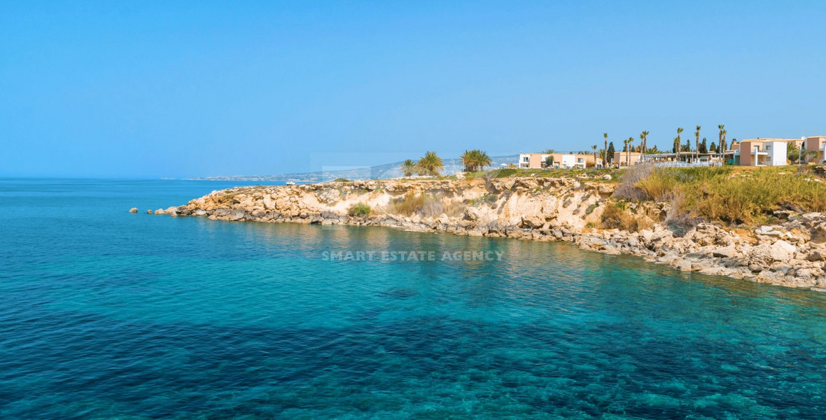 🌊 ULTRA-PRIME BEACHFRONT INVESTMENT – CHLORAKA, PAPHOS 🌊-FOR SALE