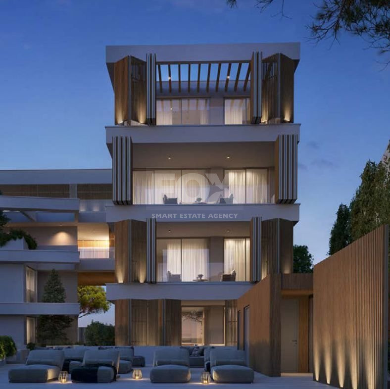 For sale 3 Bedroom Apartment with garden view in Germasogeia