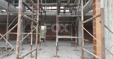Modern Unfurnished 310m2 Ground Floor Shop for rent in Moni