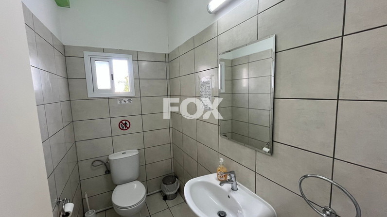 Офис 185 м² в аренду в Agios Ioannis, Limassol, Cyprus
