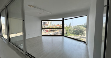 For Rent: Luxury showroom which can also be used as office premises in central Limassol