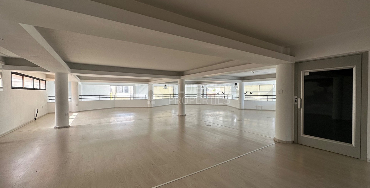For Rent: Luxury showroom which can also be used as office premises in central Limassol