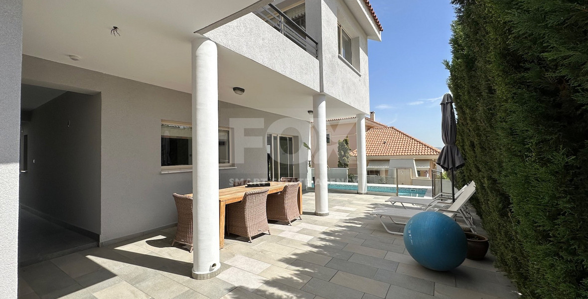 RENT: FURNISHED 3 BEDROOM HOUSE WITH COMMUNAL SWIMMING POOL IN PANTHEA AREA OF LIMASSOL