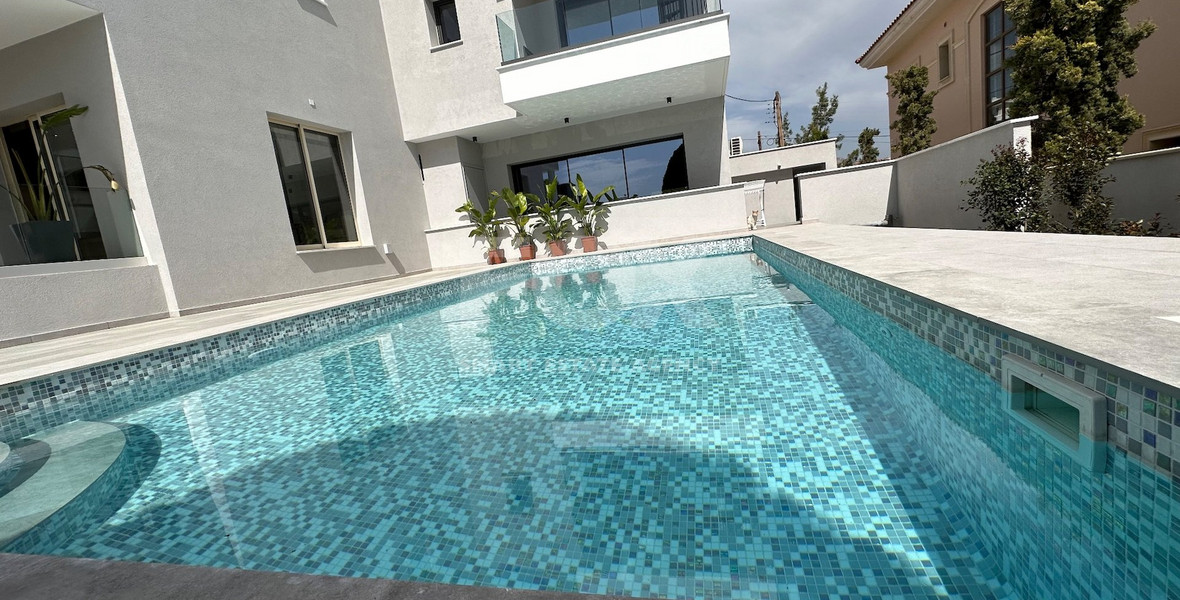 RENT: FURNISHED 3 BEDROOM HOUSE WITH COMMUNAL SWIMMING POOL IN PANTHEA AREA OF LIMASSOL