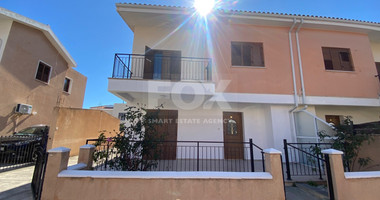 Spacious Three Bedroom Semidetached House for Sale in Universal