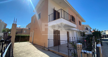 Spacious Three Bedroom Semidetached House for Sale in Universal