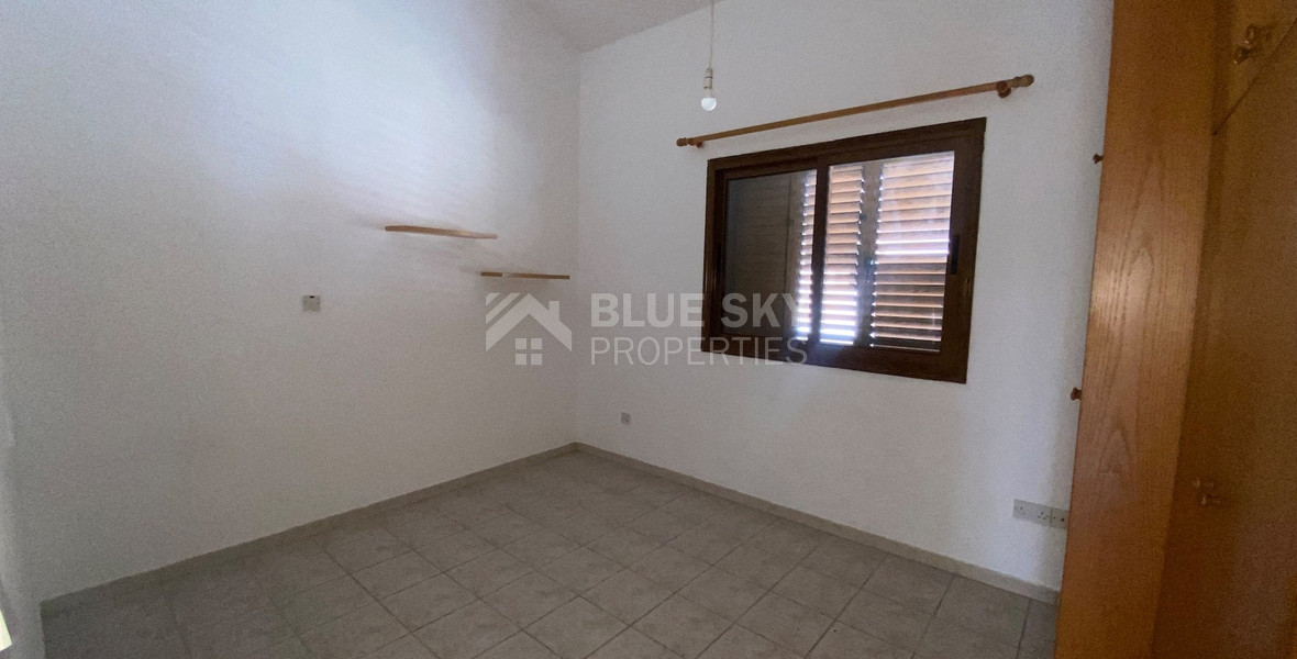 Spacious Three Bedroom Semidetached House for Sale in Universal