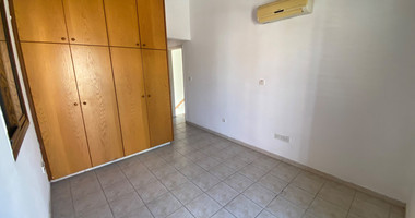 Spacious Three Bedroom Semidetached House for Sale in Universal