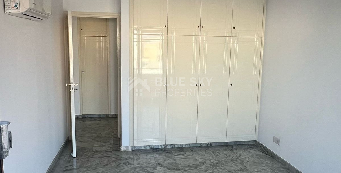 FOR RENT: 1ST FLOOR OFFICES IN AGIOS ATHANASIOS 25OSQM WITH EASY ACCESS TO ALL ARTERIES OF LIMASSOL