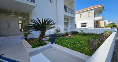 Elegant & Spacious 5-Bedroom Luxury Villa For rent in Prestigious Nea Ekali