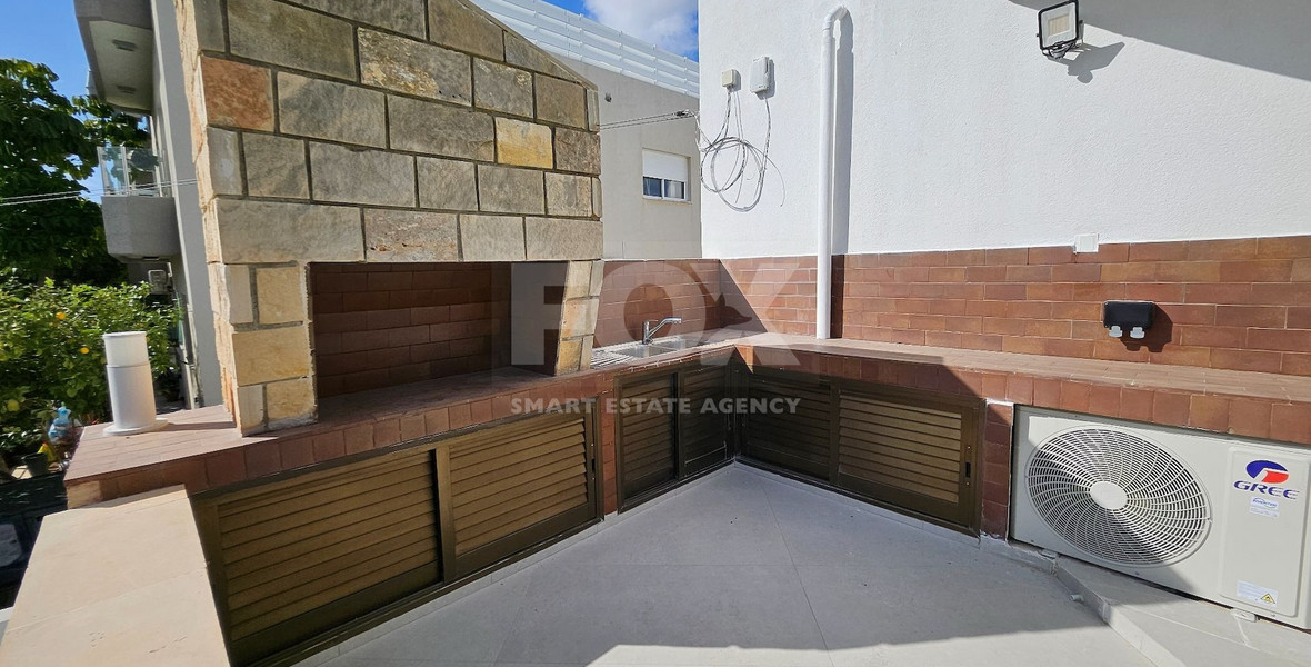 Elegant & Spacious 5-Bedroom Luxury Villa For rent in Prestigious Nea Ekali