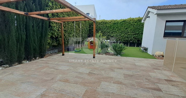 Four bedroom plus guest room detached house for sale in Agia Fyla, Limassol