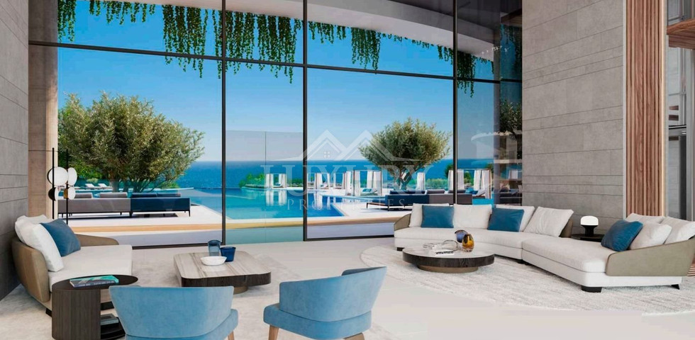 Luxury 3 Bedroom Seafront Apartment Near Limassol Marina | 17th Floor