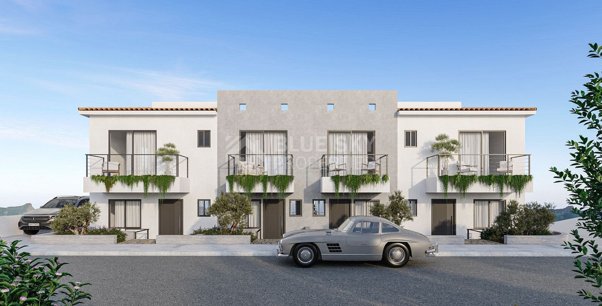 For Sale: Modern three Bedroom Maisonette with Sea View in Empa