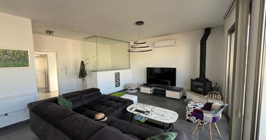 FOR RENT STUNNING MODERN APARTMENT  WITH ROOF GARDEN VERY NEAR SEA FRONT
