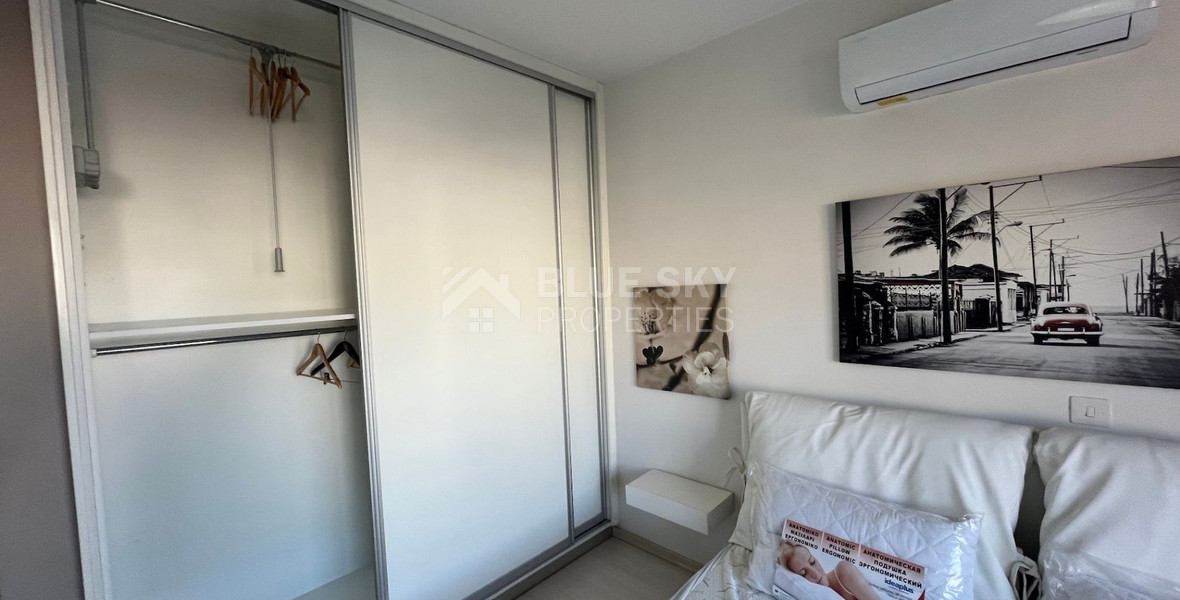 FOR RENT STUNNING MODERN APARTMENT  WITH ROOF GARDEN VERY NEAR SEA FRONT