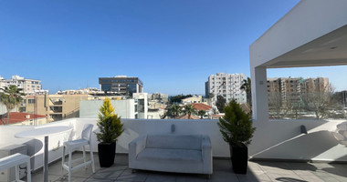 FOR RENT STUNNING MODERN APARTMENT  WITH ROOF GARDEN VERY NEAR SEA FRONT