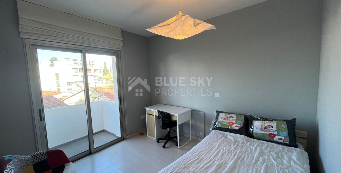 FOR RENT STUNNING MODERN APARTMENT  WITH ROOF GARDEN VERY NEAR SEA FRONT