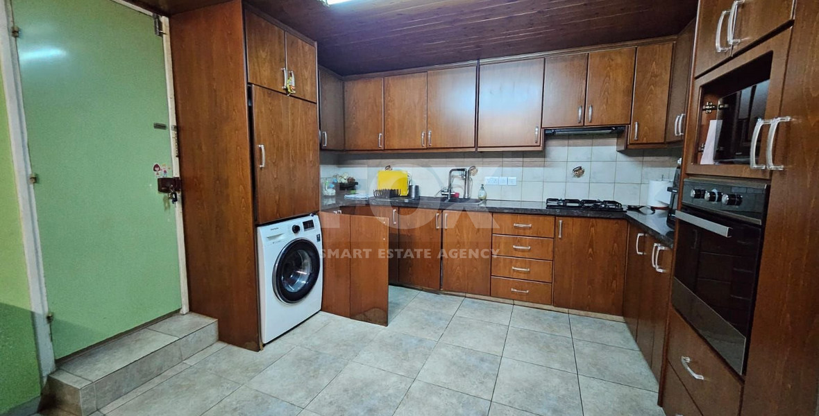 Spacious unfurnished duplex with 2 bedrooms in Katholiki