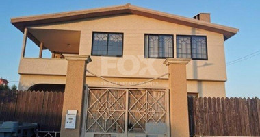 Modern Detached House with Pool in Spacious Zakaki
