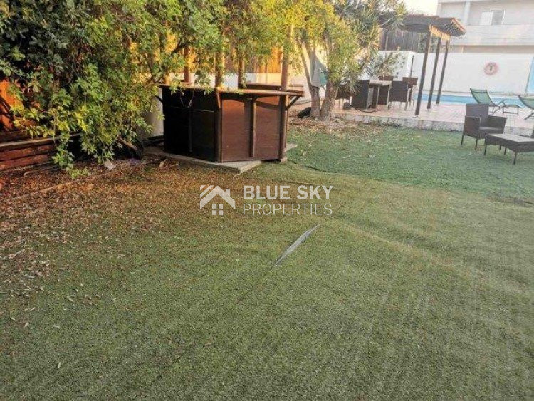 Modern Detached House with Pool in Spacious Zakaki