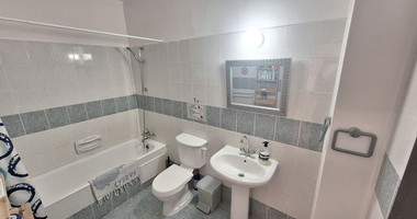 Modern Two Bedroom Apartment for Rent in Tombs Of the Kings