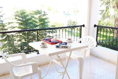 Modern Two Bedroom Apartment for Rent in Tombs Of the Kings