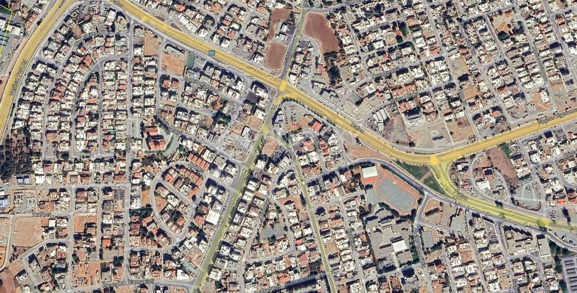 Large 653 m2 Building Plot for Sale in Kato Polemidia