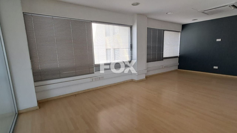 Γραφείο 400 μ² προς ενοικίαση στην τοποθεσία Katholiki, Limassol, Cyprus
